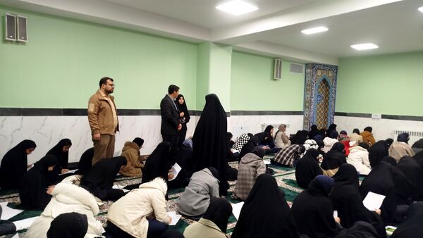 آزمون کتبی مسابقات قرآن و عترت دانش آموزان دخترانه  متوسطه 