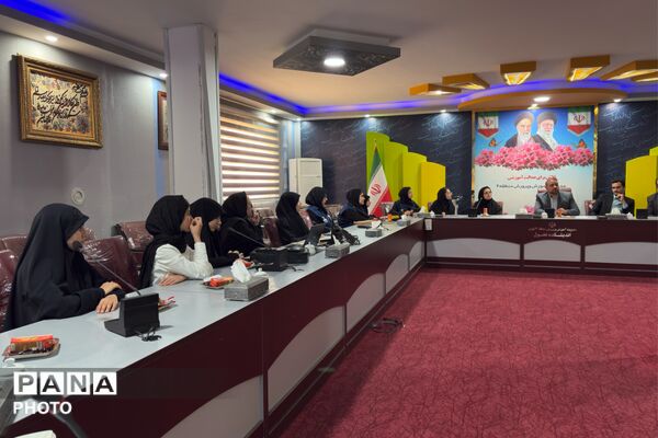 باید برخاست؛ هماهنگی دانش‌آموز خبرنگاران پانای منطقه ۴ برای پوشش رویداد آخرین وداع