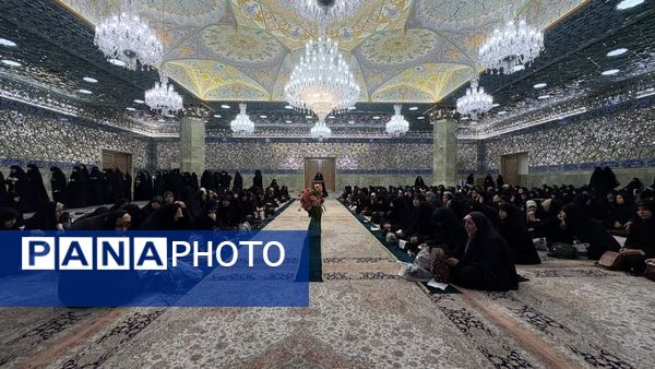 آیین غبارروبی حرم حضرت معصومه(س) با حضور بانوان طلبه