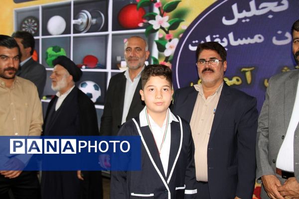 تجلیل از ۵۰۰ دانش‌آموز دختر و پسر مقام‌آور مسابقات ورزش دانش‌آموزی بهبهان