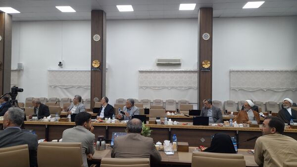 تماشای کشتی المپیک در استانداری مازندران با حضور وزیر آموزش و پرورش