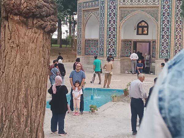 بازدید پسران دومیدانی کاران استان خراسان رضوی از آرامگاه عطار و خیام