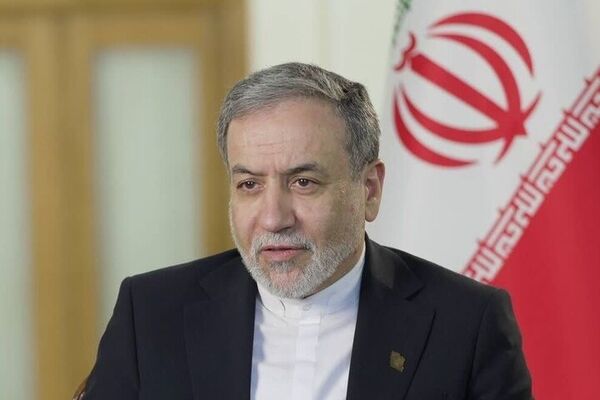 عراقچی: در اجلاس شانگهای مسائل روابط دوجانبه را بدون تشریفات و تعارفات مطرح و پیگیری کردیم