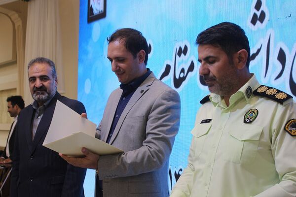 برگزاری مراسم گرامیداشت مقام معلم در بهارستان‌دو