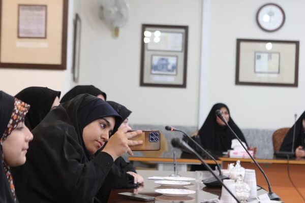 تجلیل از دانش‌آموز خبرنگاران پانا کاشان