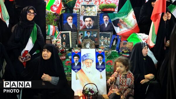 تجمع مشکین‌دشتی‌های شهیدپرور در پی دفاع از ایران 