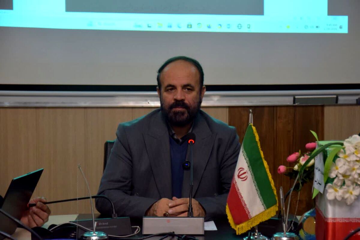 دانش به معنای آگاهی، بنیادی‌ترین لایه هویت انسان است