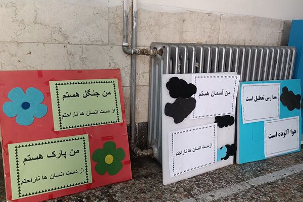 بازدید کارشناس مسئول سلامت و تندرستی آموزش و پرورش شهرستان قدس، از دبستان پروین، در جایگاه یک خانه محیط زیستی