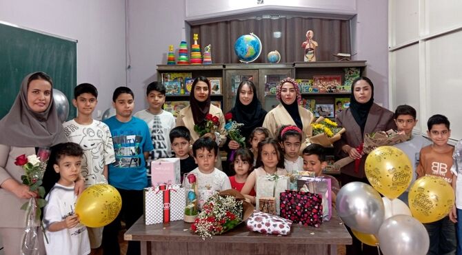 معلم ستون اصلی بنای تمدن