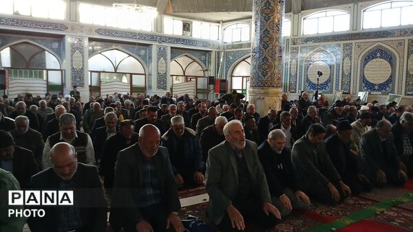 نمایشگاه آثار الله یار اکبری در نمازجمعه شهر بن 