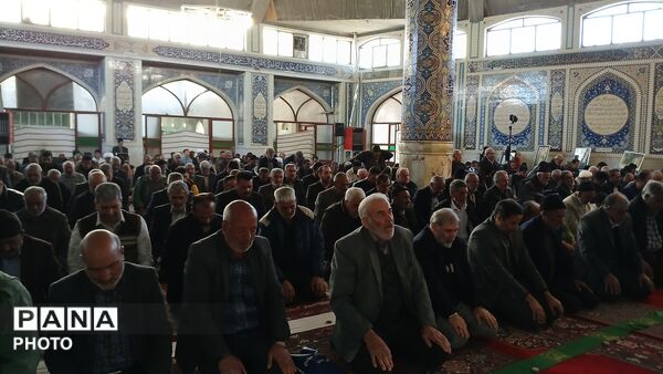 نمایشگاه آثار الله یار اکبری در نمازجمعه شهر بن 