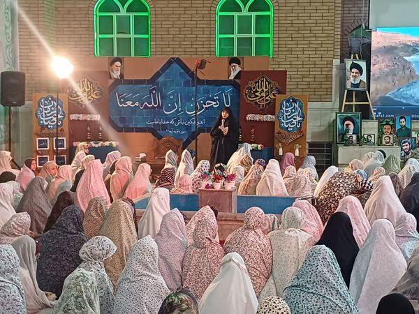 مراسم معنوی اعتکاف در مجموعه رستگاران شهرستان برخوار  