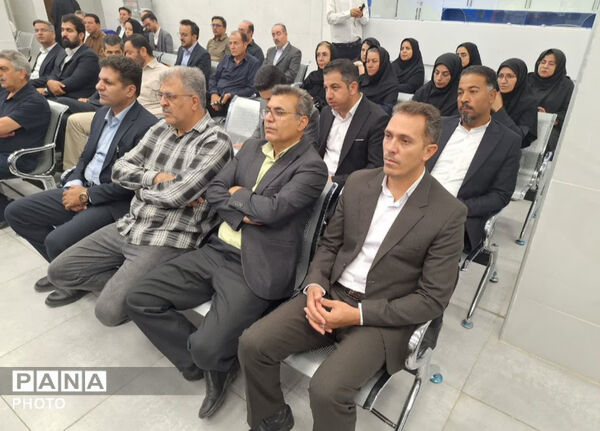 افتتاح نیروگاه خورشیدی ،گلخانه و طرح توسعه بیمارستان آیت الله خاتمی همزمان با هفته دولت