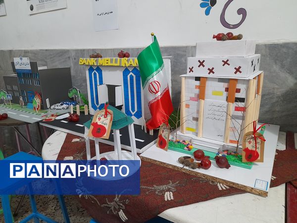 برپایی نمایشگاه به‌مناسبت هفته پژوهش در هنرستان بدیع مشهد