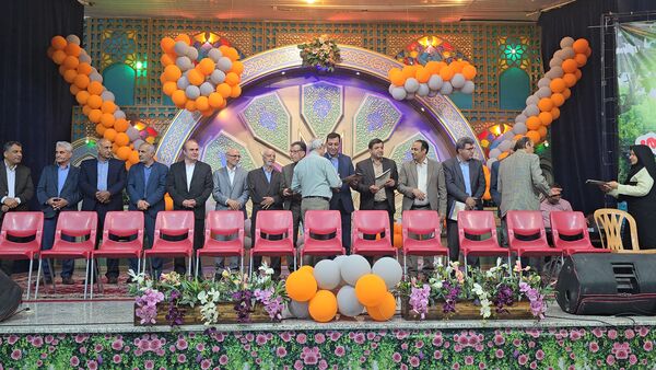 همایش تجلیل از فرهنگیان بازنشسته ناحیه۴ اصفهان در اردوگاه شهید بهشتی اصفهان
