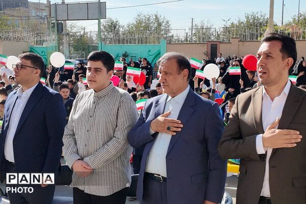 زنگ مقاومت؛ آغاز سال تحصیلی با یاد شهدا