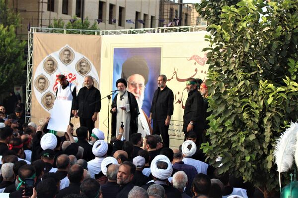 حماسه حضور نوجوانان کفن‌پوش قمی در راهپیمایی «عهد خون»