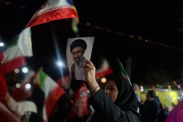 میدان شهدای گمنام فاز چهار اندیشه، صحنه همدلی مردم