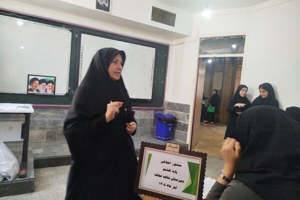 با وجود محدودیت‌های جنگی عملکرد دانش‌آموزان در آزمون پایان سال قابل قبول بود