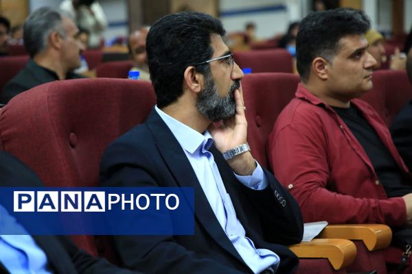 نشست صمیمی مدیران رسانه با استاندار قم