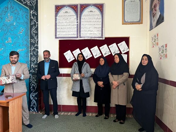تجلیل از برگزیدگان مسابقات قرآنی 