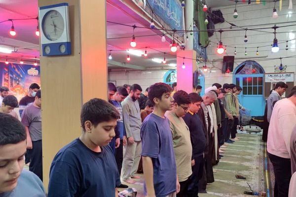 اولین روز حضور پسران ناحیه دو شهرری در مراسم معنوی اعتکاف 