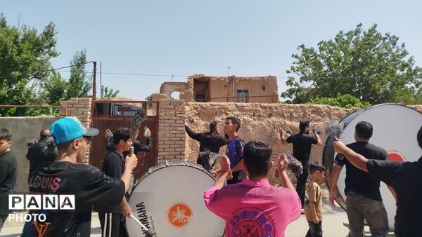 مراسم عزاداری در روز عاشورا همراه با حضور پر شور مردم روستای شوریاب