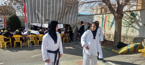 همایش بزرگ یاوران انقلاب در آموزشگاه دخترانه جنت ملارد 