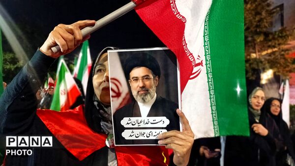 شب زنده داران آرمان خواه، در تجدید میثاق با شهدا