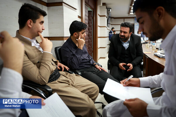 دومین روز نشست کارگروه تدوین سند دوازدهمین دوره مجلس دانش‌آموزی-1