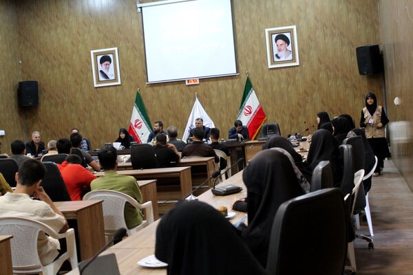 مراسم تجلیل از برگزیدگان استانی مسابقات قرآنی نیشابور