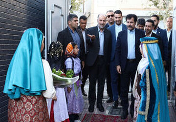 معاون رئیس‌جمهور، آغاز سال تحصیلی را در دبستان منصورنفر با طنین زنگ مهر رقم زد