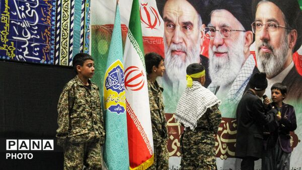 ده نودی های مارگونی پای کار انقلاب 
