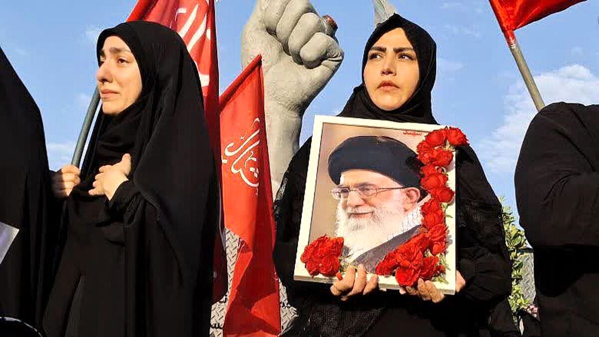آقاجان رفته‌ای و ما، با همان حسرت نادیده، مانده‌ایم