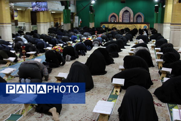 جزء خوانی قرآن کریم در حسینیه اعظم زنجان 