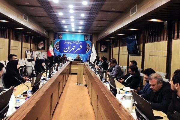 بسته ایرانمون؛ گامی نو در بازگشت تربیت به مدار مدرسه است