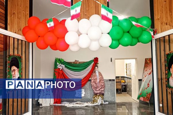 مدارس اسلامشهر یکصدا در جشن انقلاب 