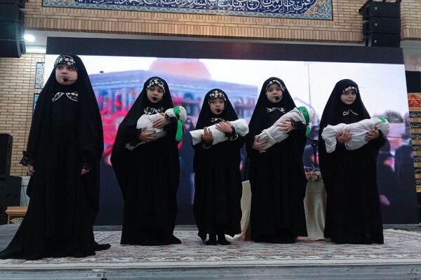 اجتماع بزرگ دختران عاشورایی منطقه 