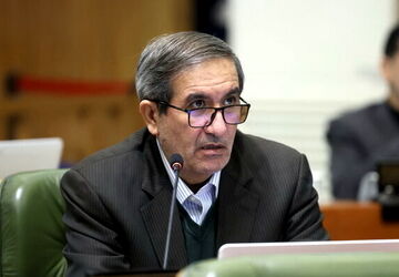 سردرگمی شهروندان از نبود دستگاه‌های کارتخوان بلیت در خطوط تندوری اتوبوس
