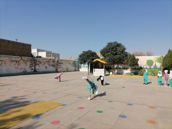 المپیاد ورزشی در مدرسه شهید نجفیان خلیل آباد 