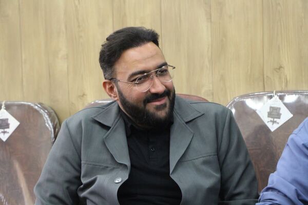 نشست نخبگان استان یزد با مسئول جهاد تبیین کشور