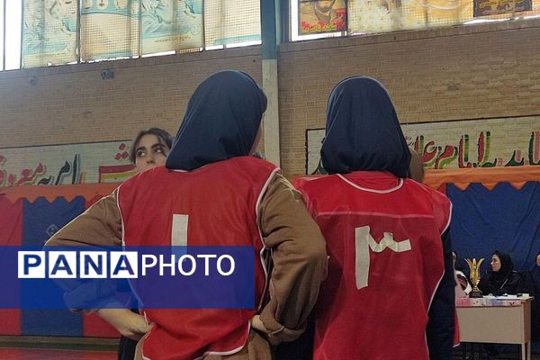 مسابقات ورزشی بین مدرسه‌ای در رباط‌کریم