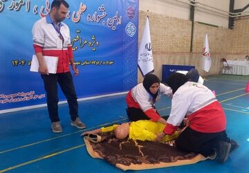 مراقبین سلامت شهرستانهای استان تهران به رقابت جشنواره‌ای پرداختند