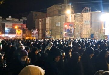 سی و دومین شب شهرستان دورود با حضور پر شور دهه نودی ها و نوجوانان 