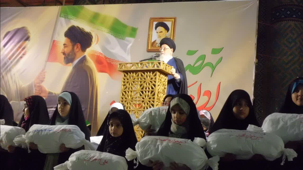 مراسم بزرگداشت شیر خوارگان شهید در جنگ تحمیلی سوم و رهبر شهید امت