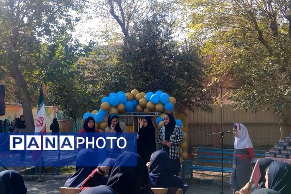 حضور دانش‌آموزان ناحیه دو شهرری در نمایشگاه طرح‌های علمی پژوش سرای بصیرت 