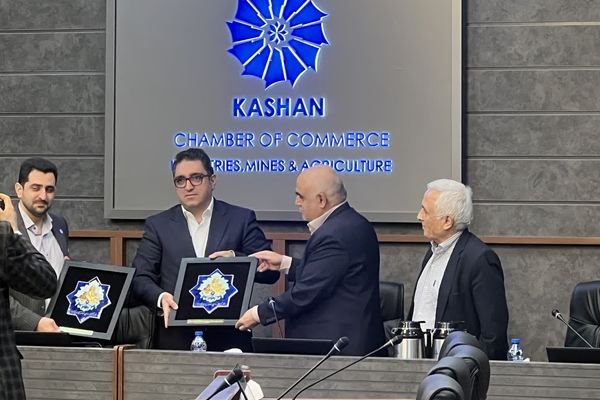 کاشان؛ رکورددار جهانی تولید فرش ماشینی