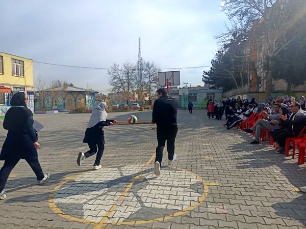 مسابقات ورزشی پدر دختری به مناسبت روز پدر