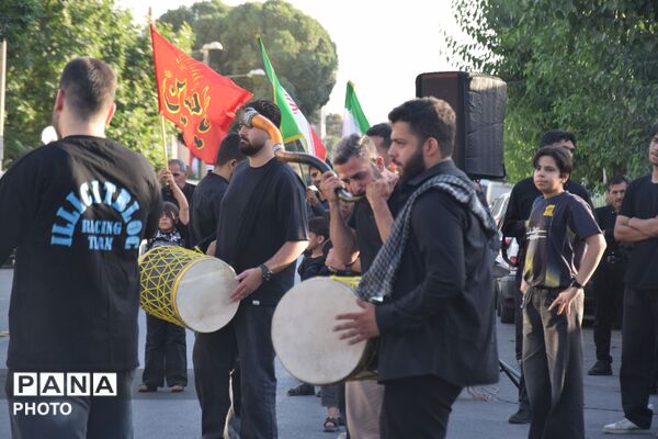 مراسم غروب عاشورا در محله ساسانی کرج