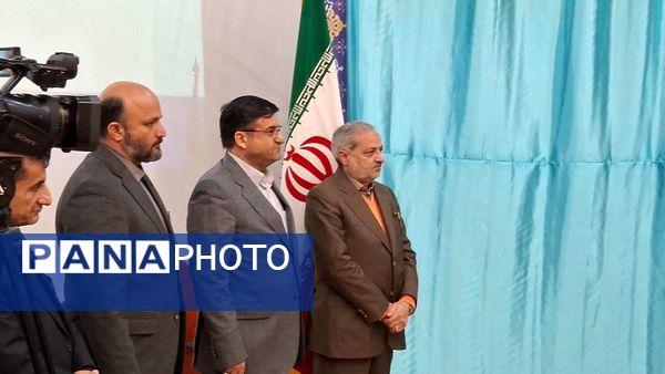 نشست شورای اداری استان چهارمحال و بختیاری با حضور وزیر آموزش و پرورش 